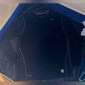 Nike pro combat dri fit men's long sleeve black shirt